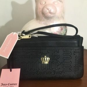 NWT Juicy Couture wristlet with removable pouch